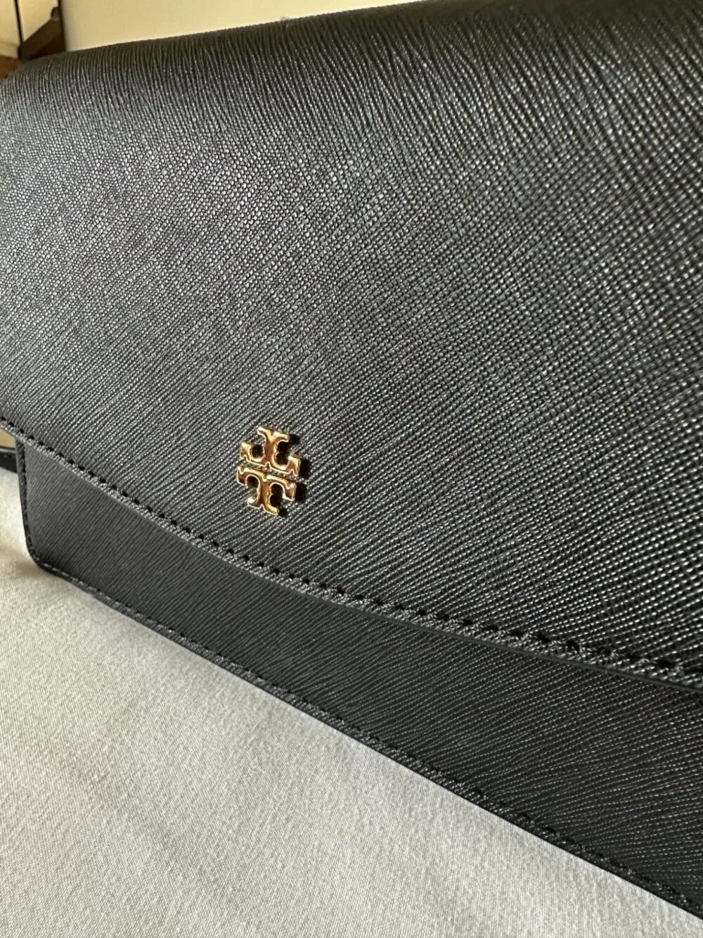 🖤 Tory Burch Emerson Mini Convertible Cross Body Bag